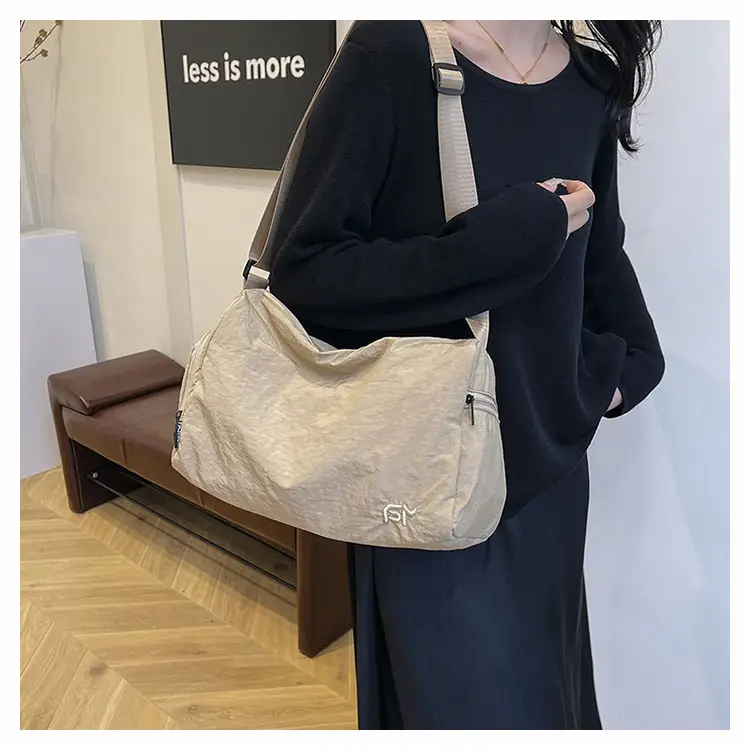 Women Large Capacity Shoulder Bag Black Beige Crossbody — feature 16
