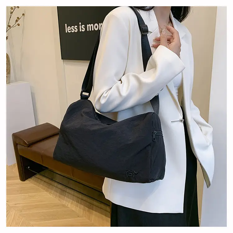 Women Large Capacity Shoulder Bag Black Beige Crossbody — feature 6