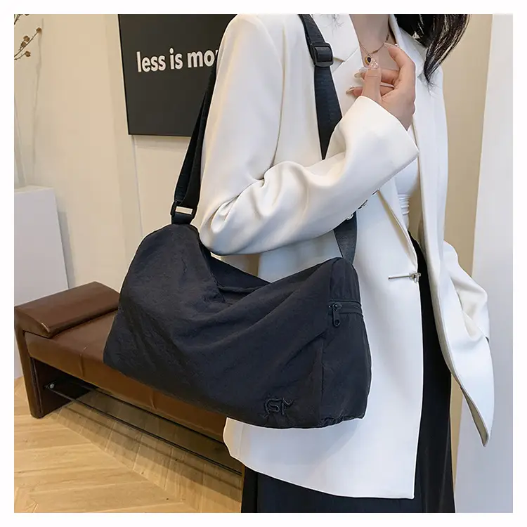 Women Large Capacity Shoulder Bag Black Beige Crossbody — feature 7