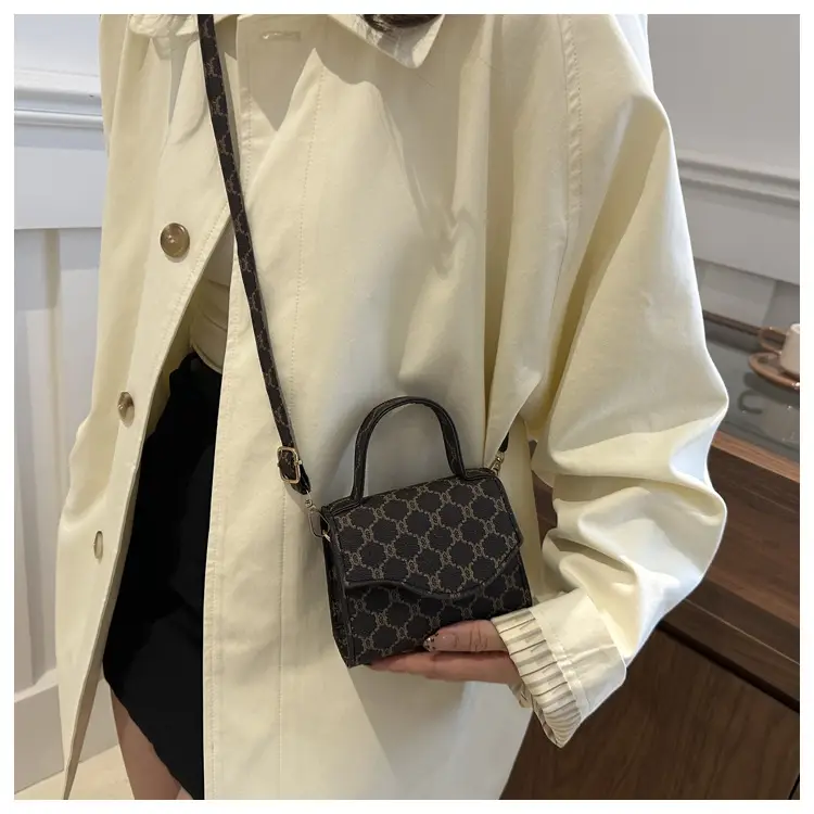 Women's Retro Crossbody Bag Brown GG Pattern 2024 — feature 26