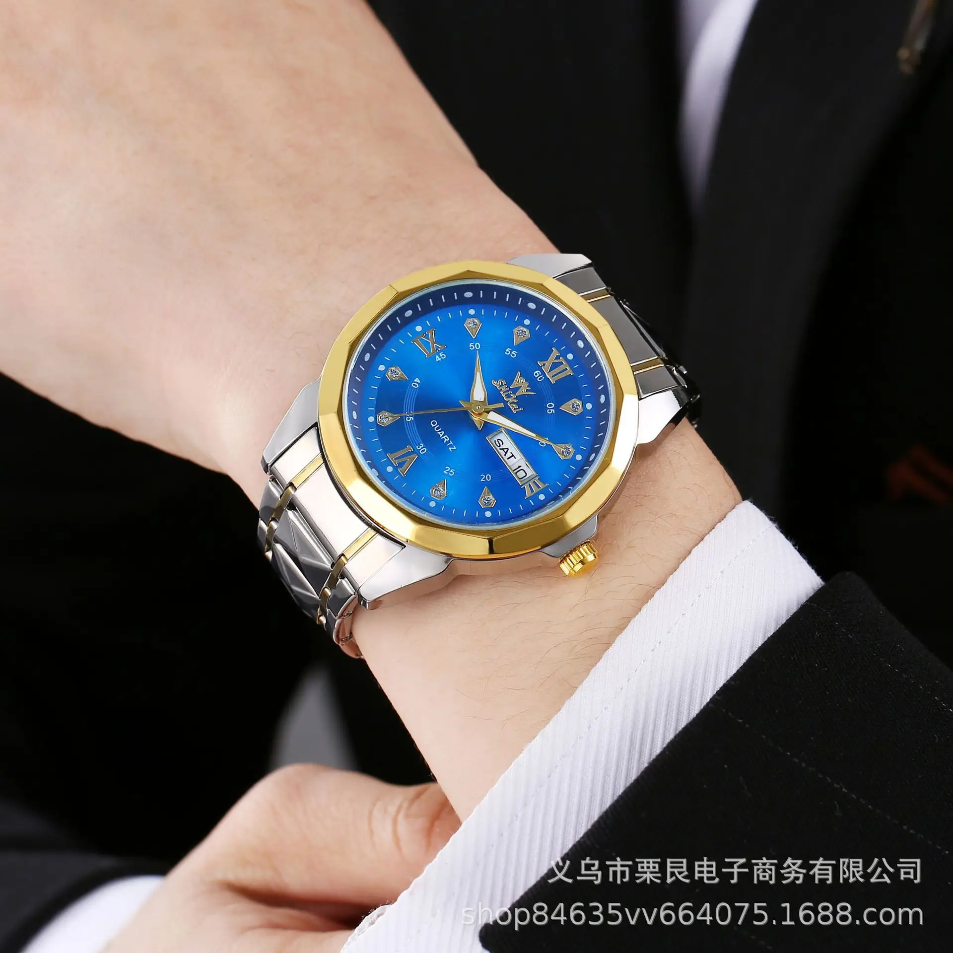 Men's Luminous Blue Quartz Watch with Steel Band - Image 8