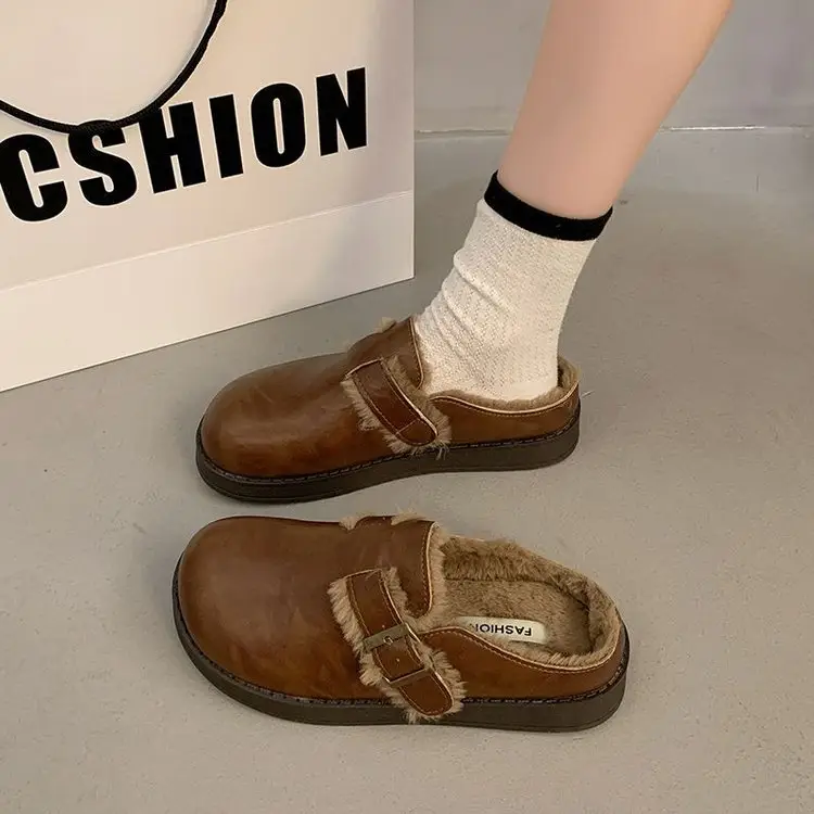 Retro Thick-Soled Birkenstock Shoes with Closed Toe and Slip-On Design for Women, 2024 New Autumn and Winter Style, Fleece-Lined, Versatile — feature 1