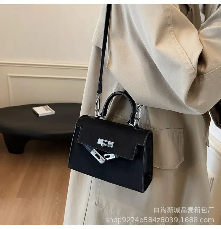 Black Korean Style Shoulder Crossbody Bag for Women 2026 — feature 17