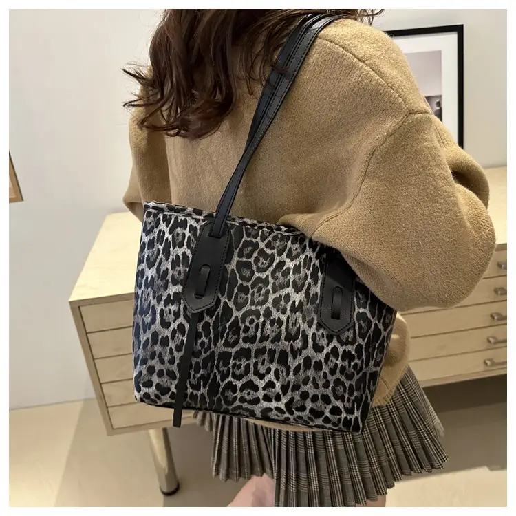 Leopard Print Large Capacity Women's Shoulder Bag — feature 27