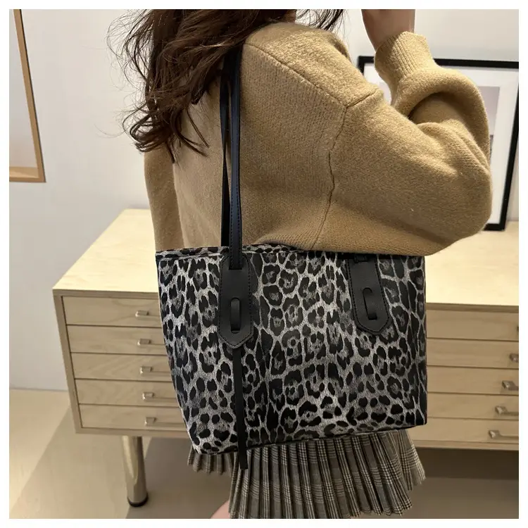 Leopard Print Large Capacity Women's Shoulder Bag — feature 28