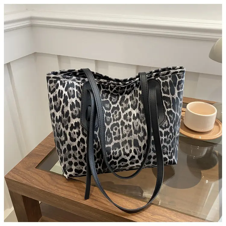 Leopard Print Large Capacity Women's Shoulder Bag — feature 9