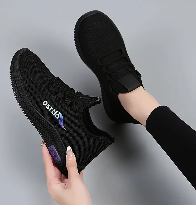 2026 Autumn New Versatile Casual Women's Shoes Running Sneakers All Black Work Shoes for Moms Soft Sole Dance Shoes — feature 13
