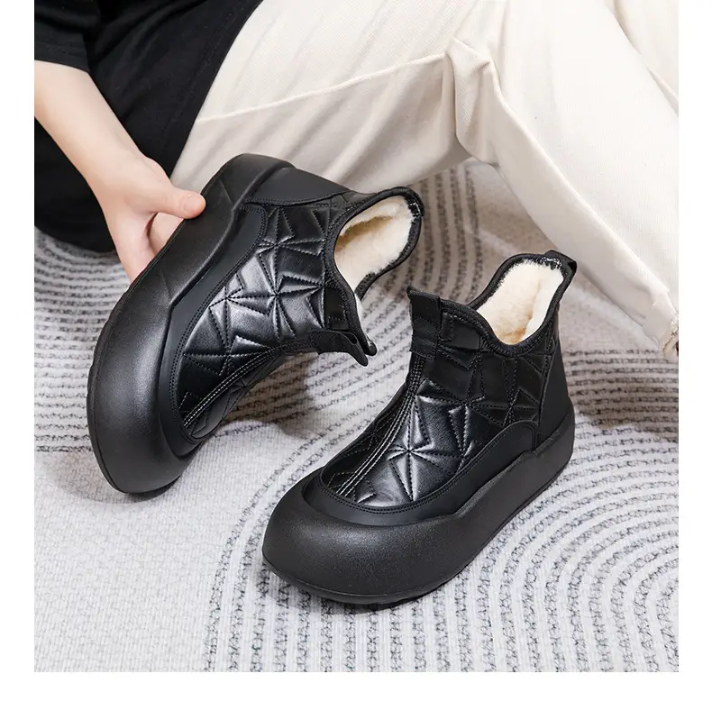 2025 Winter New Old Beijing Cotton Shoes Women's Velvet Thickened Anti-Ski Boots Slip-On Casual Warm Cotton Boots — feature 25