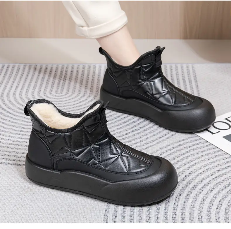 2025 Winter New Old Beijing Cotton Shoes Women's Velvet Thickened Anti-Ski Boots Slip-On Casual Warm Cotton Boots — feature 26