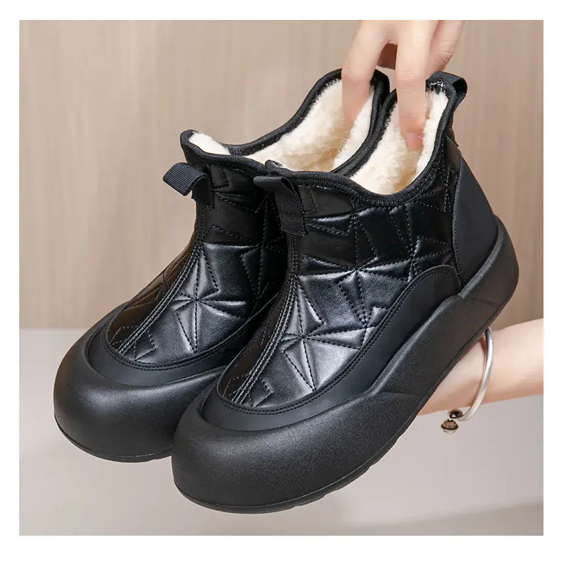2025 Winter New Old Beijing Cotton Shoes Women's Velvet Thickened Anti-Ski Boots Slip-On Casual Warm Cotton Boots — feature 27