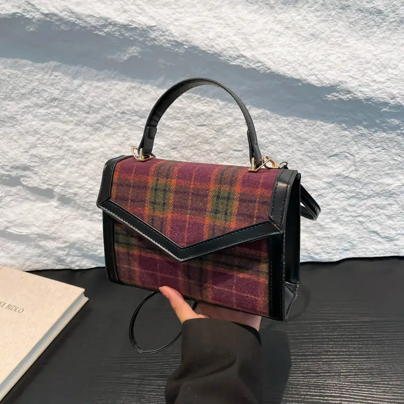 Retro Plaid Shoulder Bag 2024 Autumn Fashion - Image 7