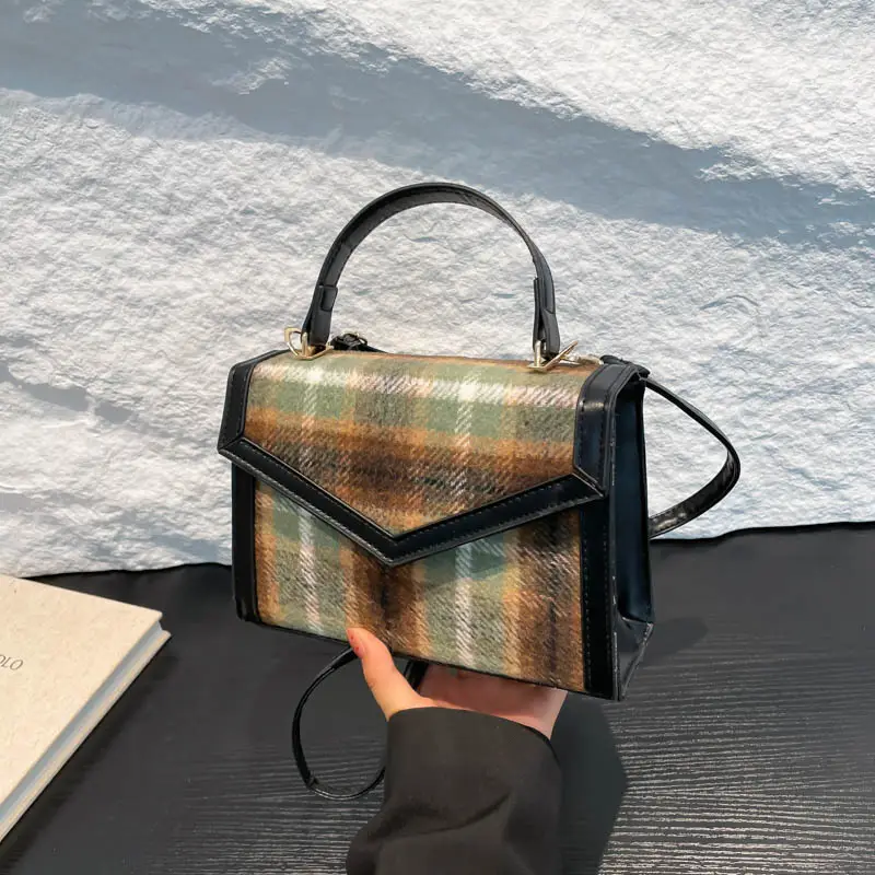 Retro Plaid Shoulder Bag 2024 Autumn Fashion - Image 9