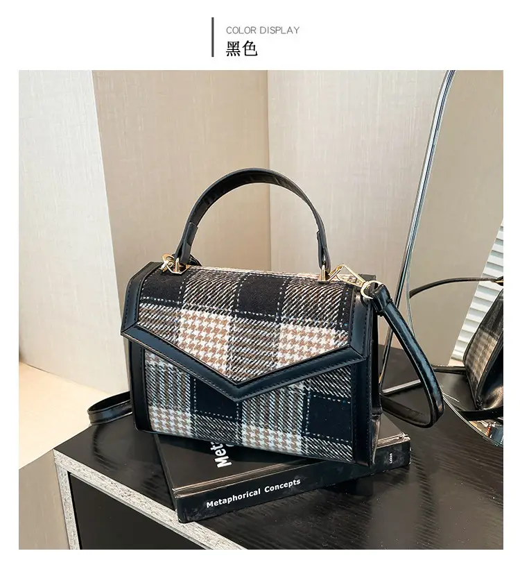Retro Plaid Shoulder Bag 2024 Autumn Fashion — feature 10