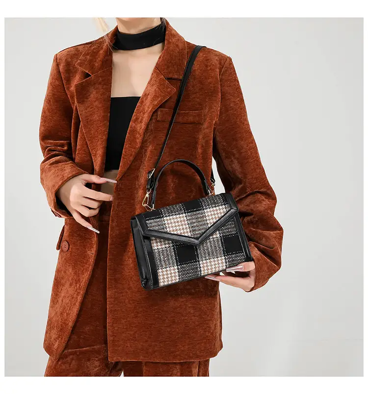 Retro Plaid Shoulder Bag 2024 Autumn Fashion — feature 15