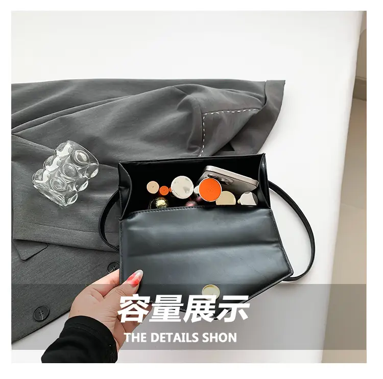 Retro Plaid Shoulder Bag 2024 Autumn Fashion — feature 7