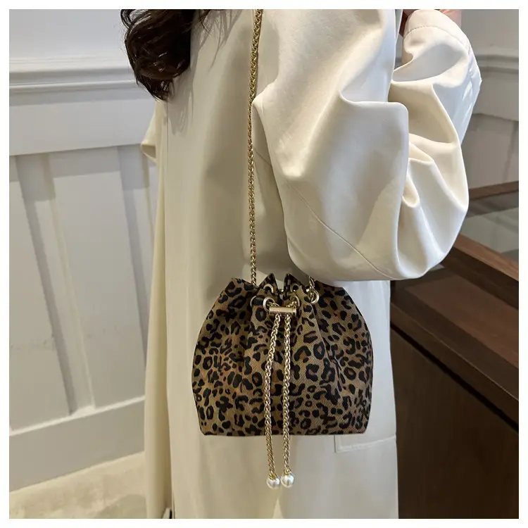 Leopard Print Bucket Bags Women's Crossbody Shoulder Bag — feature 14