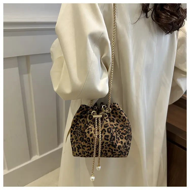 Leopard Print Bucket Bags Women's Crossbody Shoulder Bag — feature 15