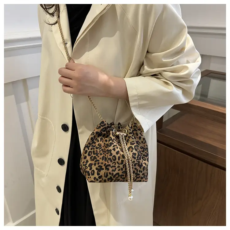 Leopard Print Bucket Bags Women's Crossbody Shoulder Bag — feature 16