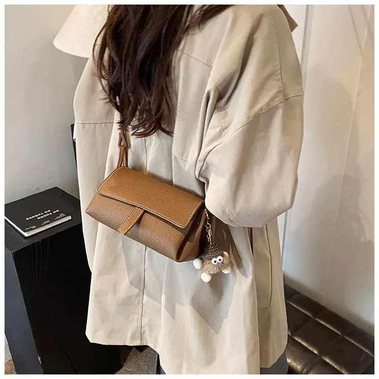 Small Square Black Leather Shoulder Bag for Women — feature 29