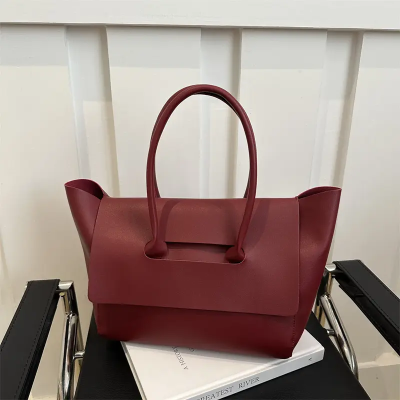 White Large Capacity Shoulder Bag for Women - Image 9