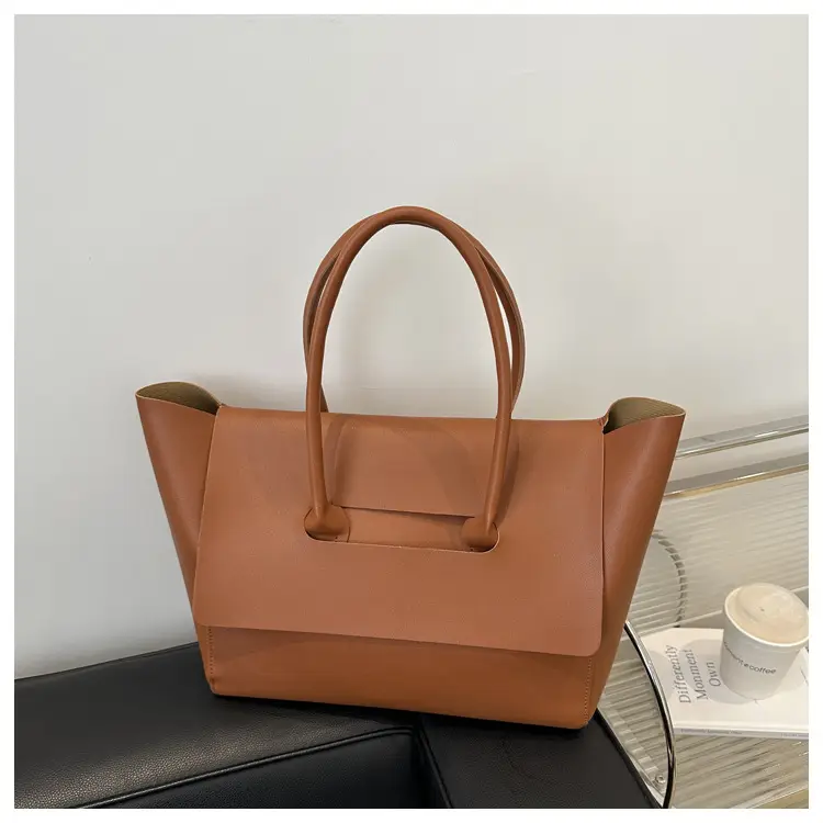 White Large Capacity Shoulder Bag for Women — feature 10