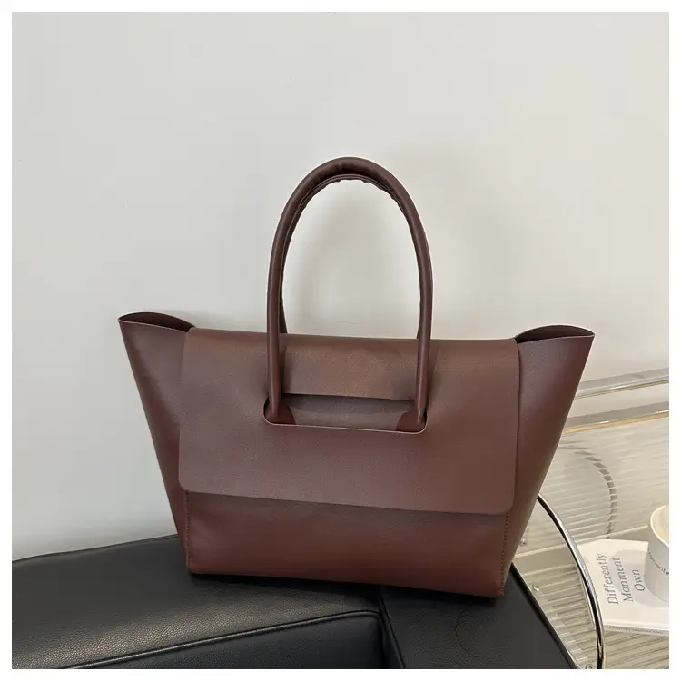 White Large Capacity Shoulder Bag for Women — feature 12