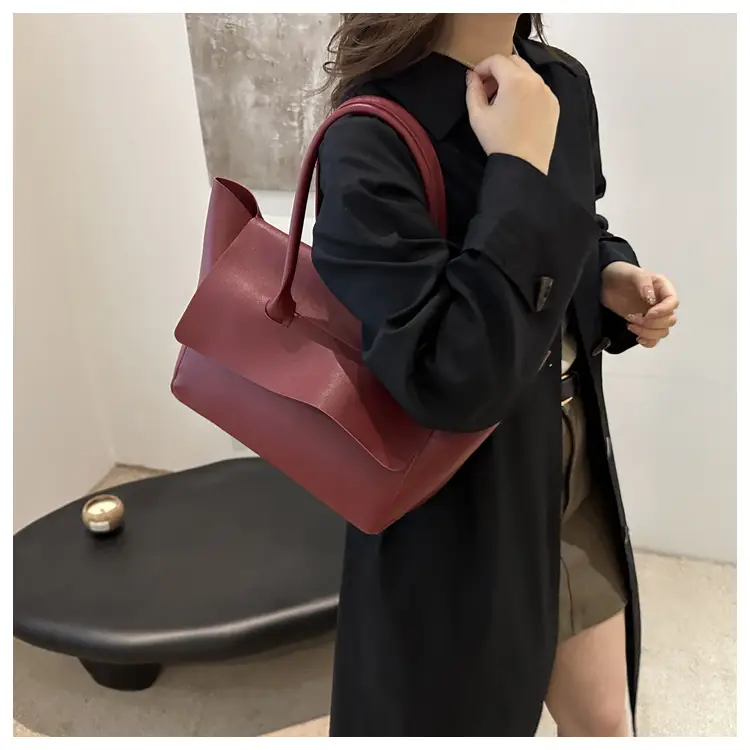White Large Capacity Shoulder Bag for Women — feature 14