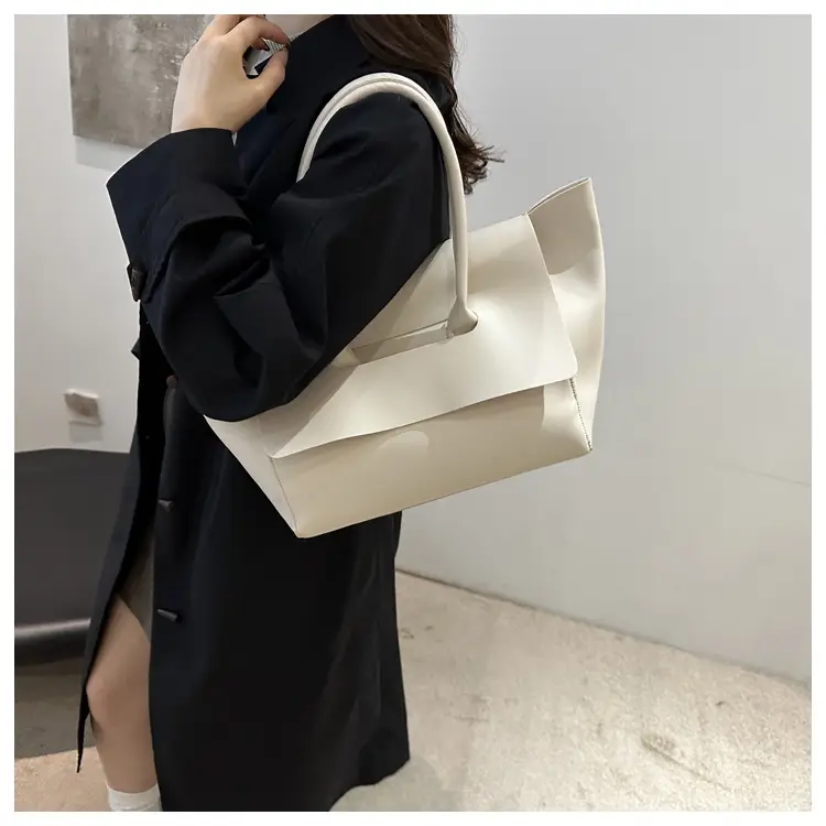 White Large Capacity Shoulder Bag for Women — feature 17