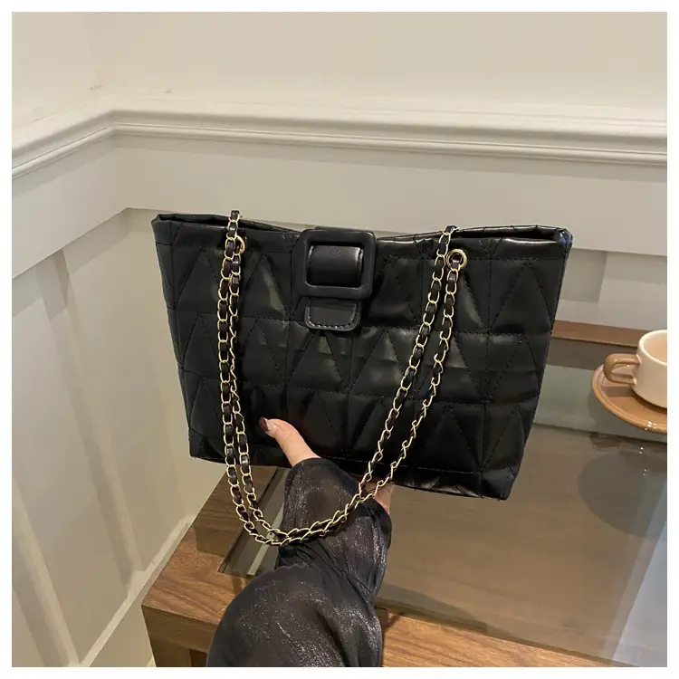 Black Quilted Crossbody Bag for Women 2025 — feature 20