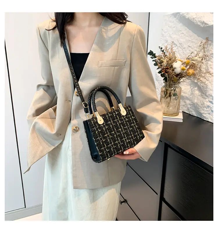 Women's 1-Shoulder Crossbody Satchel Bag Black White Grid Design — feature 12