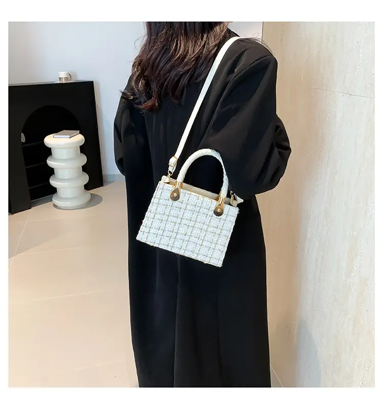 Women's 1-Shoulder Crossbody Satchel Bag Black White Grid Design — feature 17