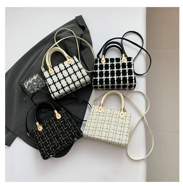 Women's 1-Shoulder Crossbody Satchel Bag Black White Grid Design — feature 7