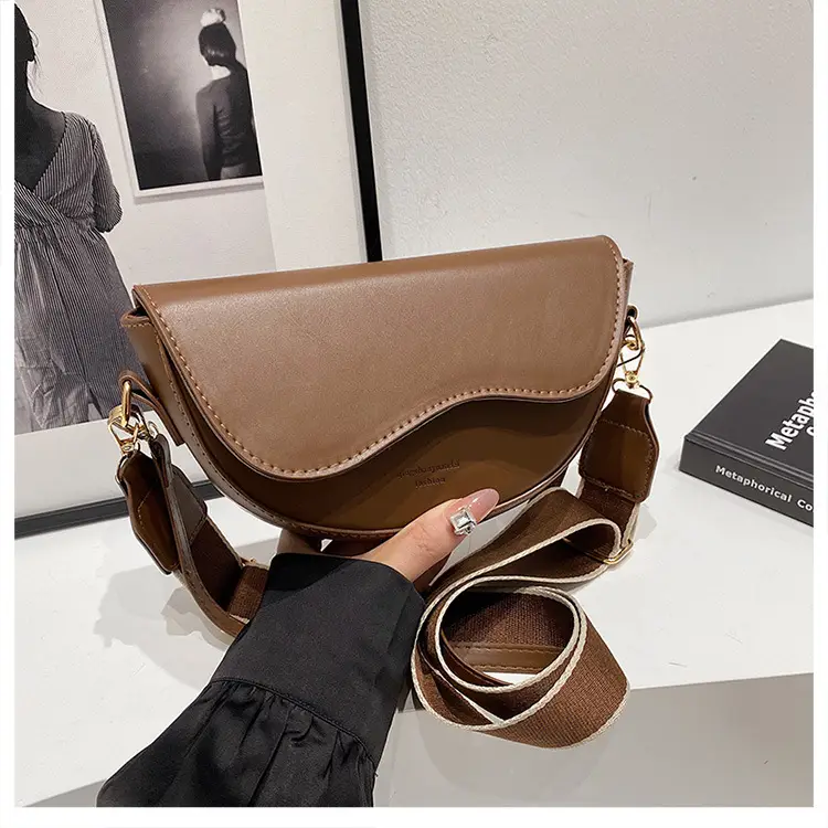 Black French Niche Crossbody Bag for Women — feature 22