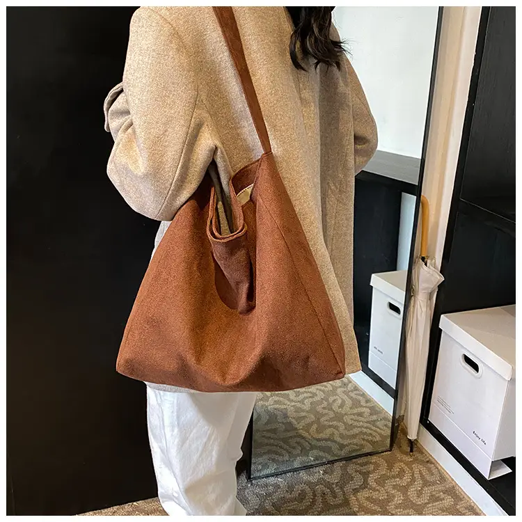 Black Fleece Tote Bag Large Capacity Work Commuter Shoulder Bag — feature 9