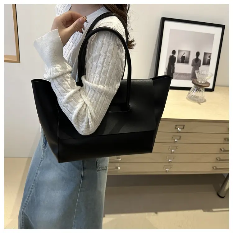 Women Retro Red Shoulder Bag 2024 — feature 9