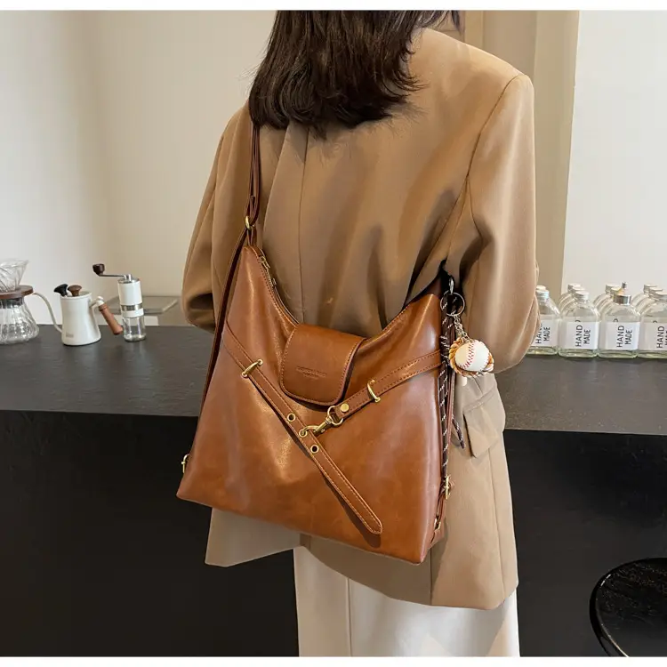 High-end Retro Women's Shoulder Bag 2024 New — feature 31