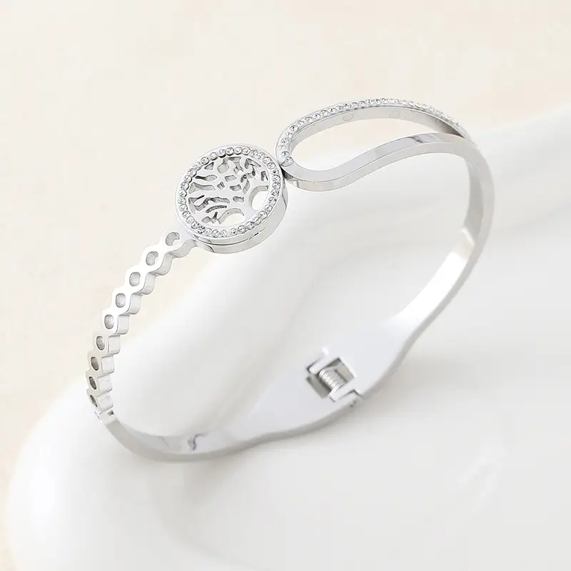 Luxury Titanium Bracelet with Diamond Design Gold & Silver