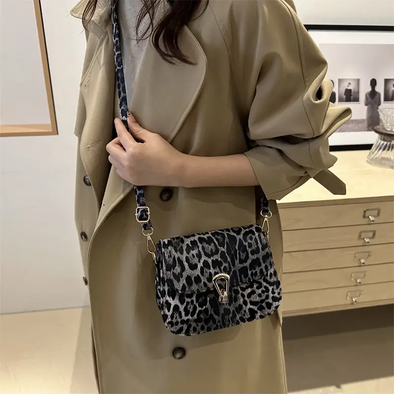 Leopard Print Shoulder Crossbody Bag for Women - Image 5