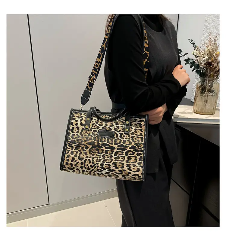 Leopard Print Shoulder Bag 2024 New Autumn Winter Fashion — feature 18