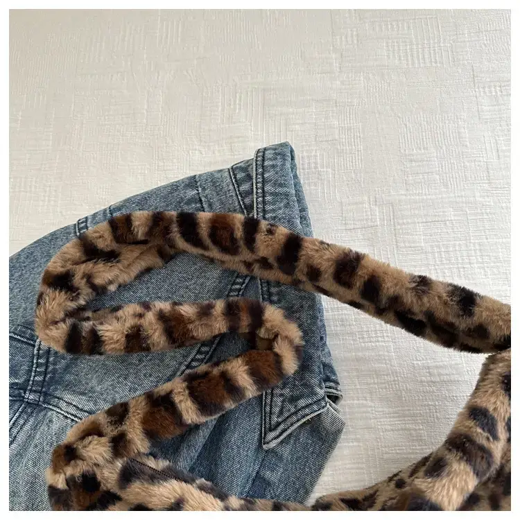 Leopard Plush Women's Shoulder Bag 2021 Autumn Winter — feature 17