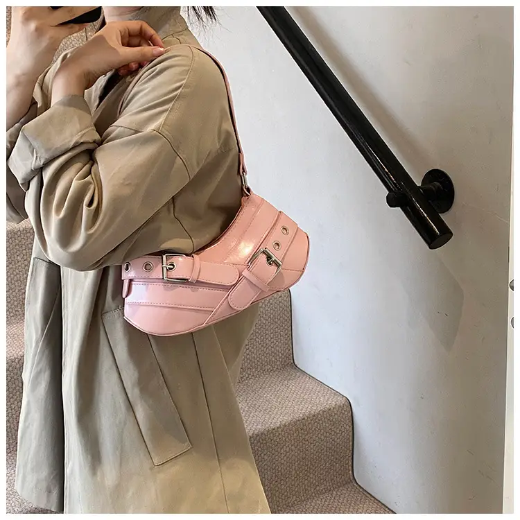 White Leather Shoulder Bag for Women 2025 — feature 11