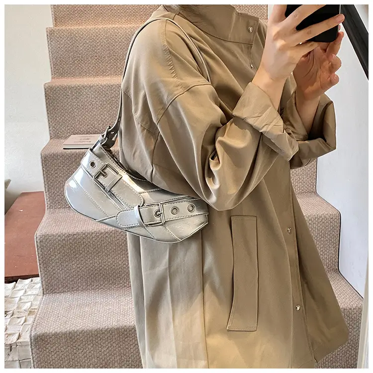 White Leather Shoulder Bag for Women 2025 — feature 7