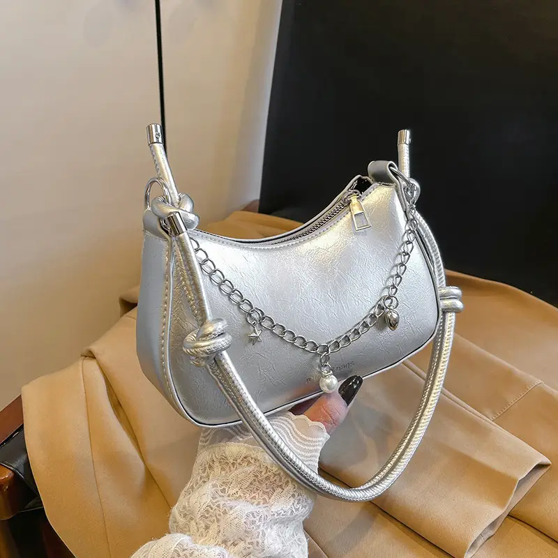 Red Chain Strap Women's Shoulder Bag 2024 - Image 6