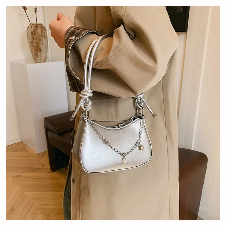 Red Chain Strap Women's Shoulder Bag 2024 — feature 12