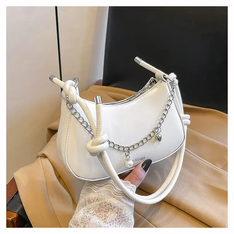 Red Chain Strap Women's Shoulder Bag 2024 — feature 24