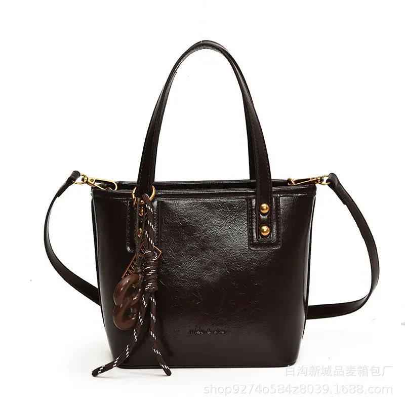 Vintage Brown French Niche Handbag for Women - Image 9