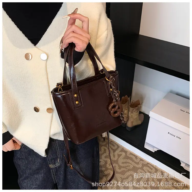Vintage Brown French Niche Handbag for Women — feature 14
