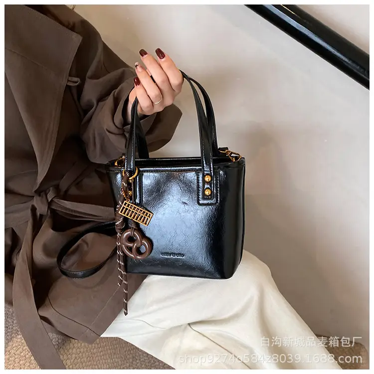 Vintage Brown French Niche Handbag for Women — feature 20