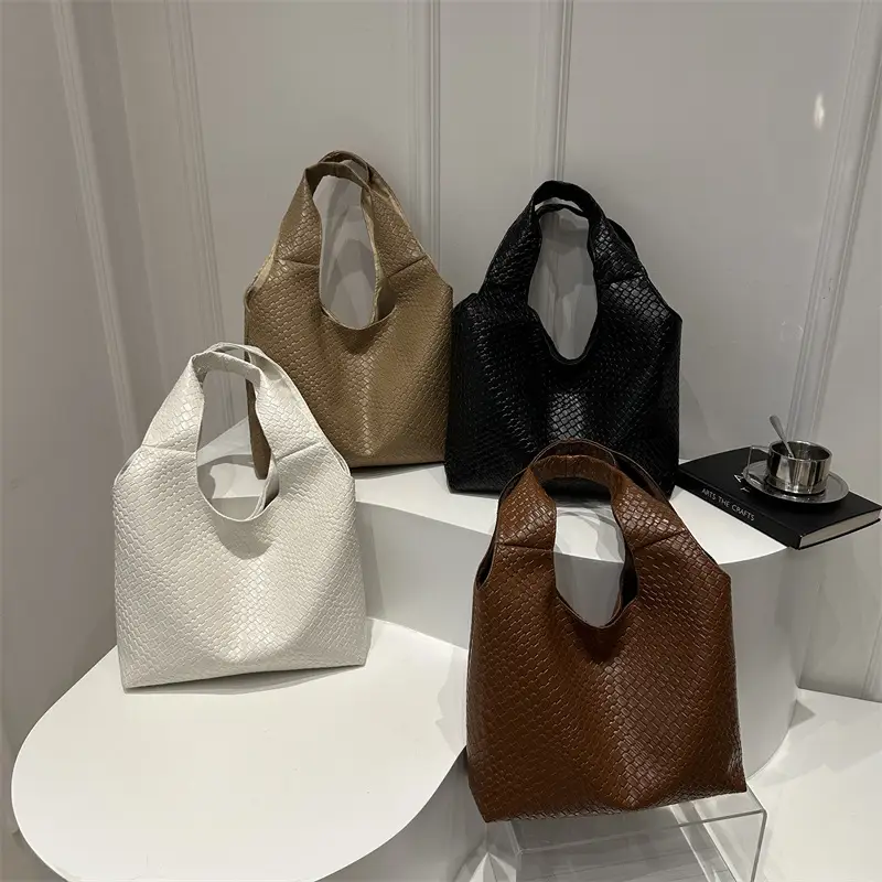 Women's Retro Style Shoulder Bag 2025 New Hot Style - Image 6