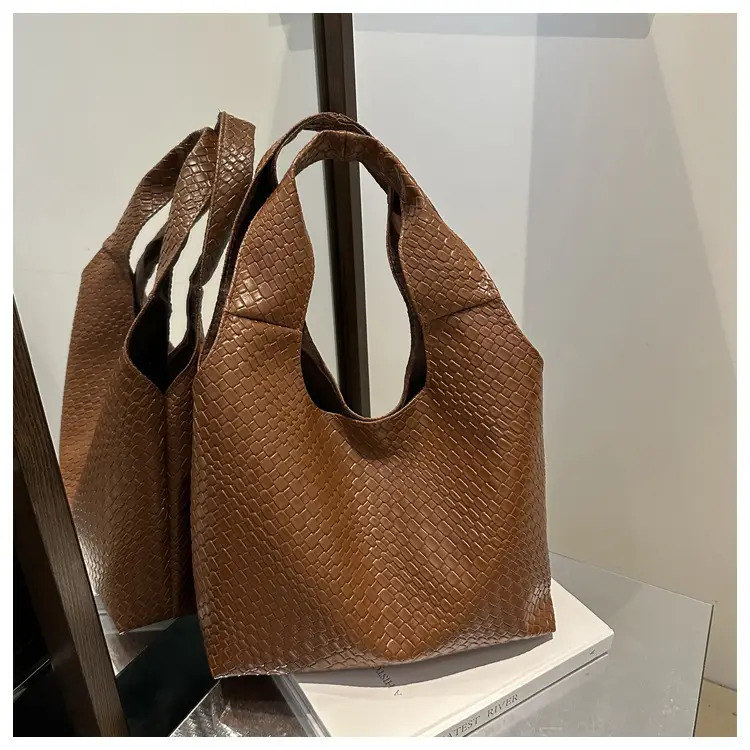 Women's Retro Style Shoulder Bag 2025 New Hot Style — feature 22